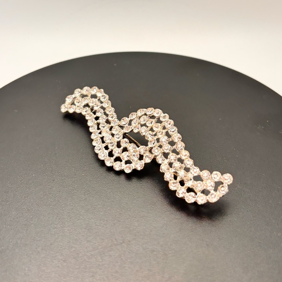 Vintage Clear Rhinestone Treble Clef Ribbon Brooch - Picture 10 of 12